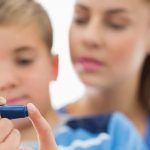 Mencegah Komplikasi Diabetes Tipe 1 pada Anak